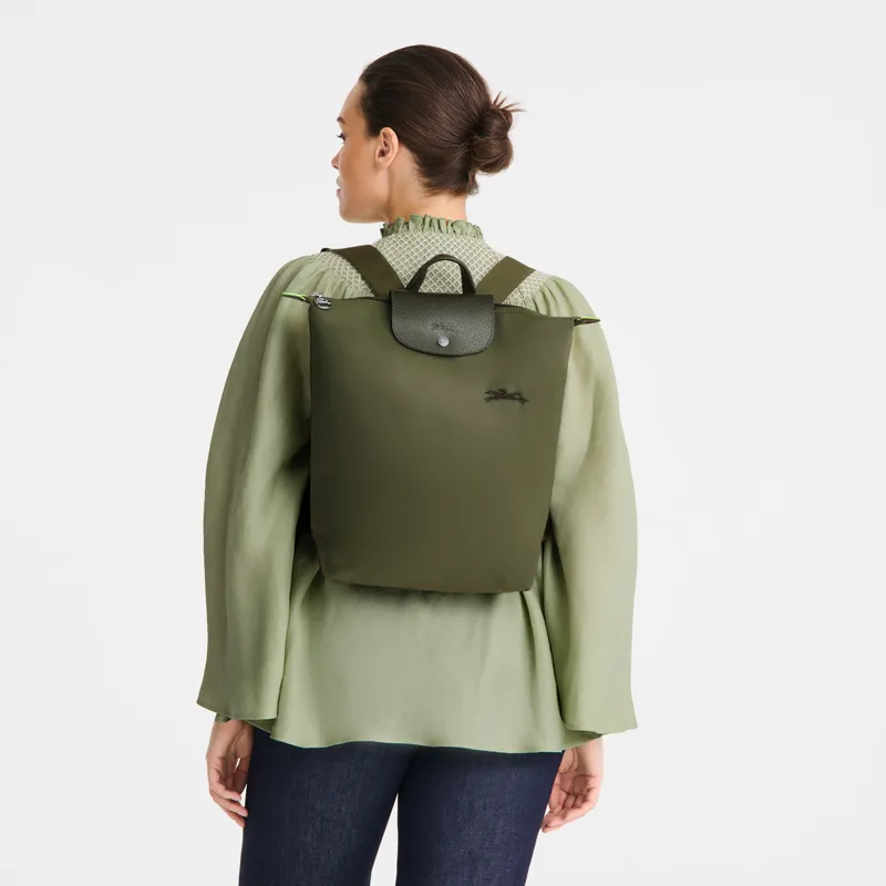 Le Pliage Green M Backpack